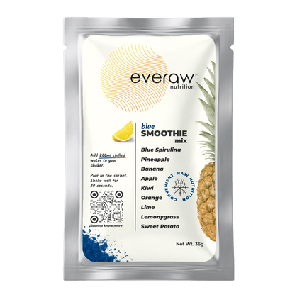 Everaw Blue Super Smoothie mix sachet, freeze dried real fruit smoothie made from blue spirulina and pineapple with no added sugar