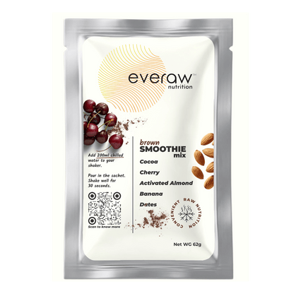 Everaw Brown Super Smoothie mix sachet, freeze dried real fruit smoothie made from cocoa, cherry and almond with no added sugar